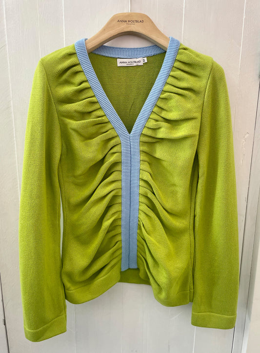 KNITTED TOP WITH PLEATS