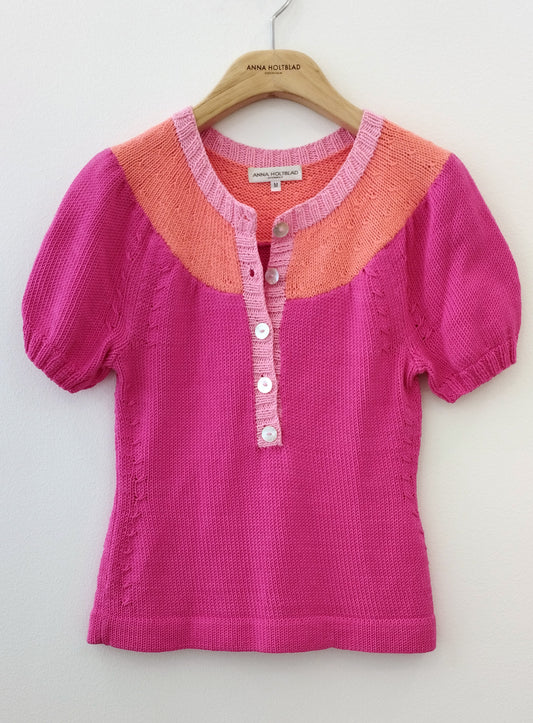 HANDKNITTED TOP WITH SHORT SLEEVES