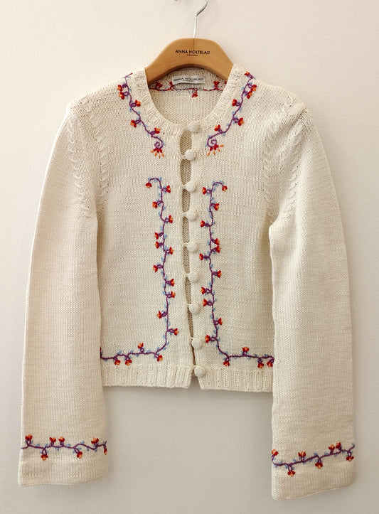 HANDKNITTED CARDIGAN WITH EMBROIDERY