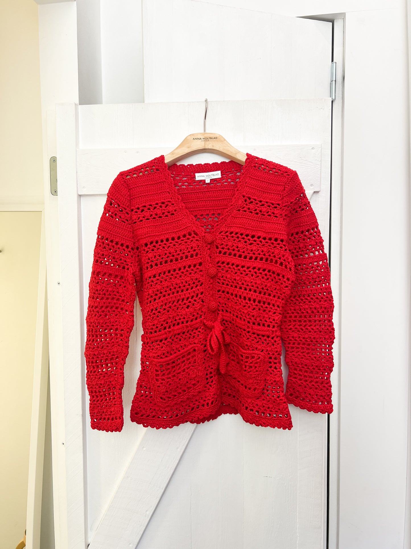 SHORT CROCHET CARDIGAN PASSION RED